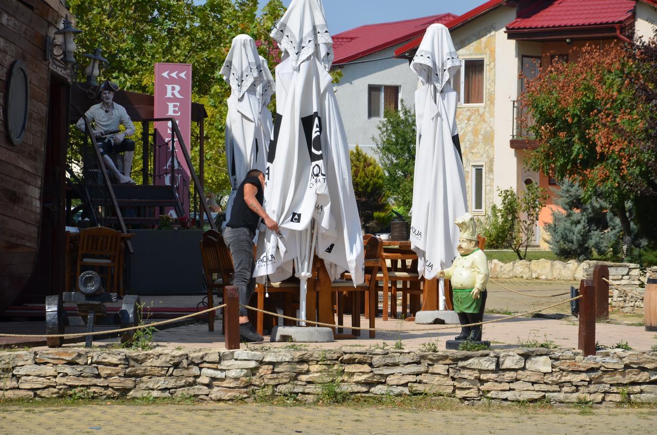 Club De Vacanta Corabia Piratilor-Mamaia Nord Năvodari Eksteriør billede